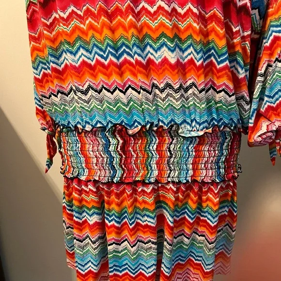 La Blanca Swimsuit Cover Up. Size Large. Beautiful colors and comfortable! - Picture 7 of 9